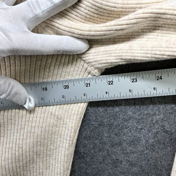 Old Navy Ribbed Cardigan Womens L Beige Cropped V-Neck Button Front Stretch - Picture 7 of 8